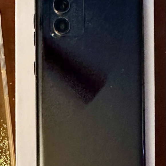 Lg WING Smartphone w/Box - Picture 8 of 9